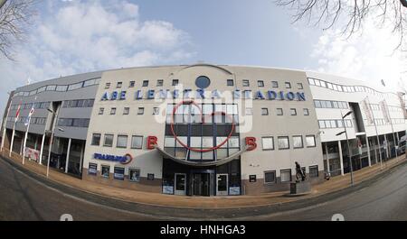 Heerenveen, Niederlande. 12. Februar 2017. Abe Lenstra Stadion Fußball: niederländische "Eredivisie" match zwischen SC Heerenveen 1-2 AZ im Abe Lenstra Stadion in Heerenveen, Niederlande. Bildnachweis: Mutsu Kawamori/AFLO/Alamy Live-Nachrichten Stockfoto