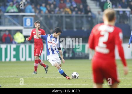 Heerenveen, Niederlande. 12. Februar 2017. Yuki Kobayashi (Heerenveen) Fußball: Niederländische "Eredivisie" match zwischen SC Heerenveen 1-2 AZ im Abe Lenstra Stadion in Heerenveen, Niederlande. Bildnachweis: Mutsu Kawamori/AFLO/Alamy Live-Nachrichten Stockfoto