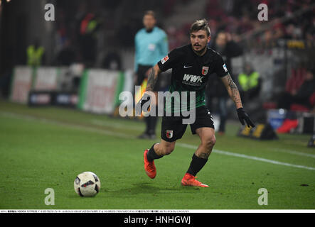 Mainz, Deutschland. 10. Februar 2017. Konstantinos Stafylidis (Augsburg) Fußball: Deutsche Bundesliga match zwischen 1. FSV Mainz 05 2-0 FC Augsburg im Opel Arena in Mainz, Deutschland. Bildnachweis: Takamoto Tokuhara/AFLO/Alamy Live-Nachrichten Stockfoto