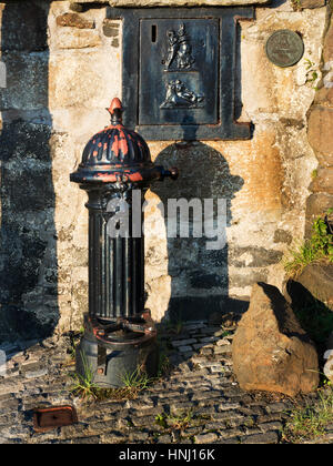 Lions Head Well alte Wasserpumpe auf der Brae AT North Queensferry Fife Schottland Stockfoto