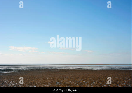 Bei Ebbe leeren Strand Landschaft am Heacham an der Küste von Norfolk. Stockfoto