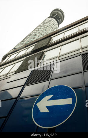 Der kultige BT Tower in Londons Fitzrovia Stockfoto