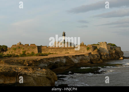 Gesamtansicht auf das portugiesische Fort in der Stadt Diu in dem Bundesstaat Gujarat in Indien Stockfoto