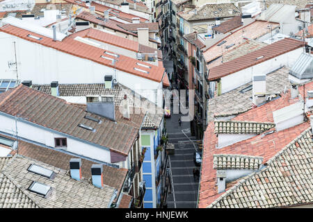 Die Bell Tower Pamplonas Kathedrale bietet eine fantastische Aussicht auf die Altstadt Stockfoto