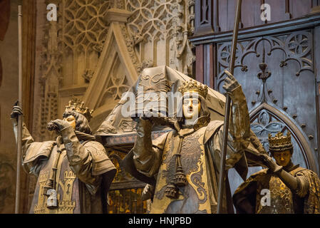 Tombe von Christoph Kolumbus in Giralda Kathedrale Sevilla Spanien Stockfoto