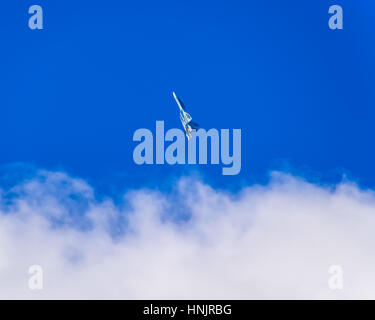 Poltavskaya Village, Russland - 13. Februar 2017: Kämpfer fliegen in den Himmel. Militärflugzeuge der 4. Generation. Stockfoto