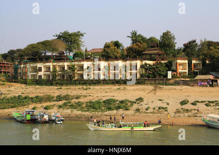 Aye Yar River View Resort auf dem Irrawaddy Fluss, Alt Bagan, Myanmar (Birma). Stockfoto