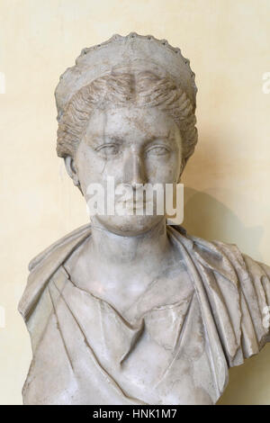 Rom. Italien. Porträtbüste, AD 130-140, von Vibia Sabina (ca. 86-136 oder 137), trägt ein Diadem. Kapitolinischen Museen. Musei Capitolini.  Aus Marmor herrsche Stockfoto