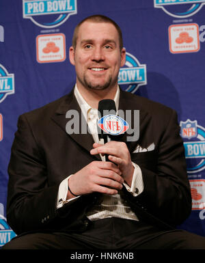 Pittsburgh Steelers-quarterback Ben Roethlisberger beantwortet Fragen während einer Pressekonferenz Mittwoch, 30. Januar 2008, in Phoenix.  Foto von Francis Specker Stockfoto