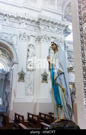 Interieur der Kirche St. Peter und St. Paul. Stockfoto