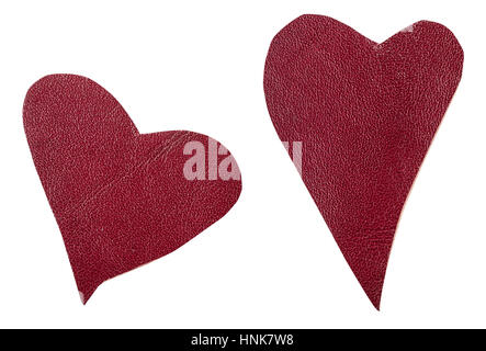 zwei rote Leder Herzen isoliert auf weißem Hintergrund Stockfoto