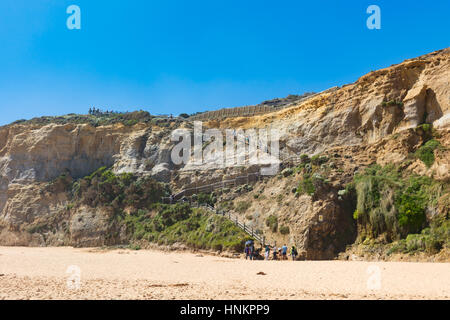 Gibson Schritte gebaut in der Felswand an den 12 Aposteln entlang Great Ocean Road in der Nähe von Port Campbell in Victoria, Australien Stockfoto