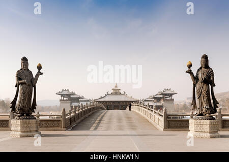 Eingang zum Yungang Grotten, Datong, Shanxi, China Stockfoto