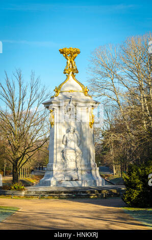 Beethoven-Haydn Mozart Denkmal 1904. Denkmal für den klassischen Komponisten von Rudolf und Wolfgang Siemering. Tiergarten, Berlin, Deutschland Stockfoto