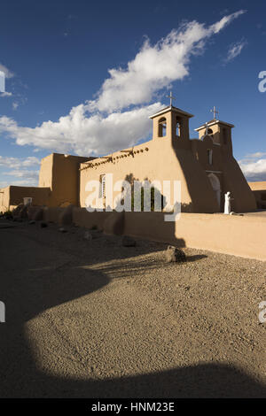 New-Mexico, Taos, Ranchos de Taos, Missionskirche San Francisco de Asis Stockfoto