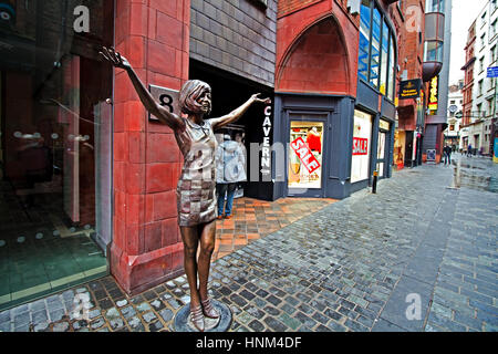 LIVERPOOL, UK, 19. JANUAR 2017. Statue von Cilla Black Mathew St. Liverpool UK Stockfoto