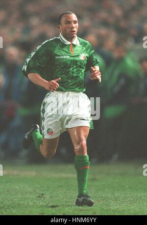 TERRY PHELAN EIRE & CHELSEA FC 2. April 1996 Stockfoto