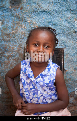 Mädchen in einem Waisenhaus, in Kibera Slum, Nairobi, Kenia, Ostafrika Stockfoto