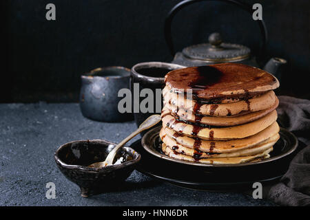 Ombre Schokolade Pfannkuchen Stockfoto