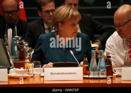 BKin Angela Merkel, Peter Altmaier - Treffen der dt. Bundeskanzlerin Mit Den Ministerpraesidenten der Laender, Bundeskanzleramt, 8. Dezember 2016, Ber Stockfoto