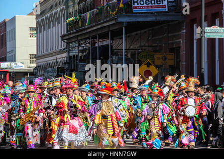 Bunte Feier am Mardi Gras Galveston Stockfoto