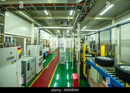 Autoreifen-Produktionslinie Stockfoto