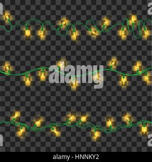 Satz von gelb leuchtende Girlande Lichter mit Halterungen auf transparenten Hintergrund isoliert. Weihnachten, Silvester Party Dekoration realistische Design-Elemente. Stock Vektor