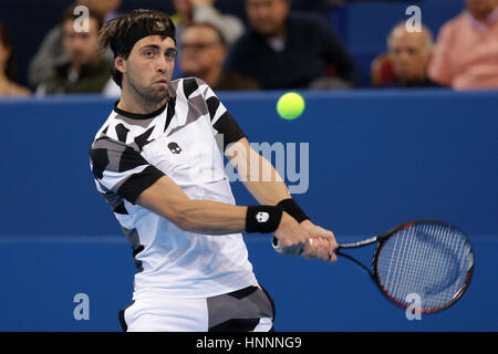 Sofia, Bulgarien - 9. Februar 2017: Nikoloz Basilashvili (im Bild) aus Georgien spielt gegen Dominic Thiem aus Österreich während eines Spiels von Sofia Op Stockfoto