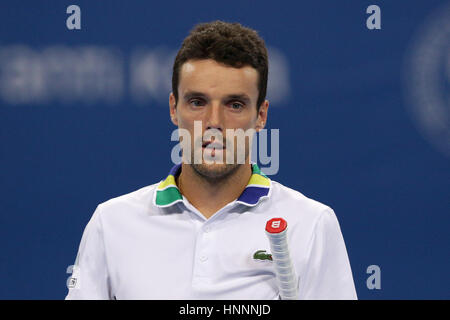 Sofia, Bulgarien - 11. Februar 2017: Roberto Bautista Agut (im Bild) aus Spanien spielt gegen David Goffin aus Belgien während eines Spiels von Sofia Ope Stockfoto