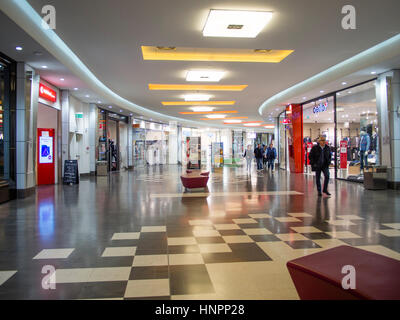 Cremona Po Mall Stores und Shops, Shopping Center, Cremona Italien Stockfoto