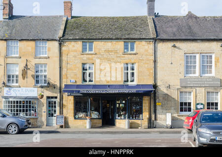 Cotswold Käseladen in der Gloucestershire Stadt von Moreton-in-Marsh in den Cotswolds Stockfoto