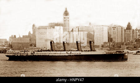 RMS Lusitania in New York 1907 Stockfoto