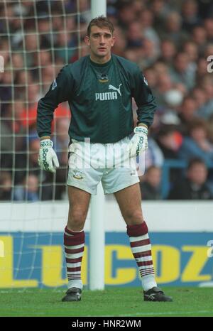 RUSSELL HOULT DERBY COUNTY FC 9. Oktober 1996 Stockfoto