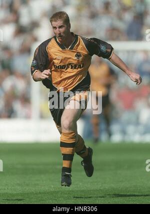 IWAN ROBERTS WOLVERHAMPTON WANDERERS FC 15. Oktober 1996 Stockfoto