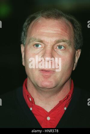 ULI HOENEß BAYERN München FC MANAGER 23. Oktober 1996 Stockfoto