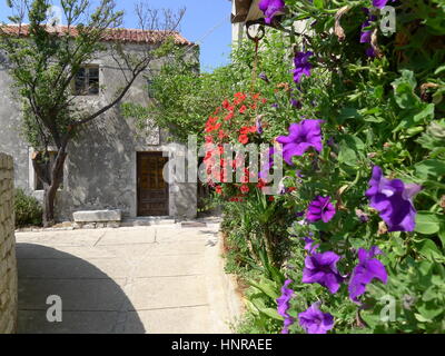 Hafen der Insel Cres in Kroatien Stockfoto