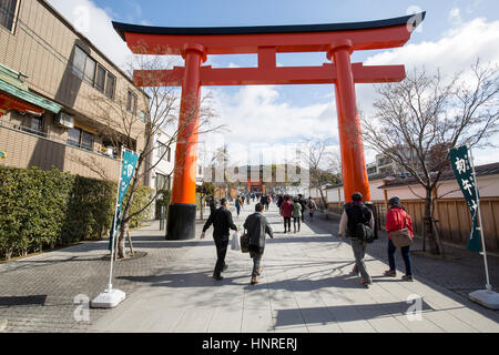 Fushimi-Inari-Schrein (伏見稲荷大社, Fushimi Inari-Taisha) ist eine wichtige Shinto-Schrein im südlichen Kyoto. Stockfoto