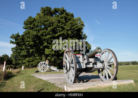 Artilleriegeschütze Balcarres Redoubt (Freeman Farm), Nationalparkservice, Stillwater, New York, Vereinigte Staaten von Amerika. Stockfoto