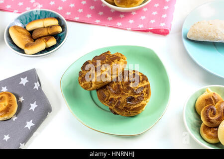 Traditionelles Gebäck in Madrid: Pasta del Consejo, Rosquillas etc. Stockfoto