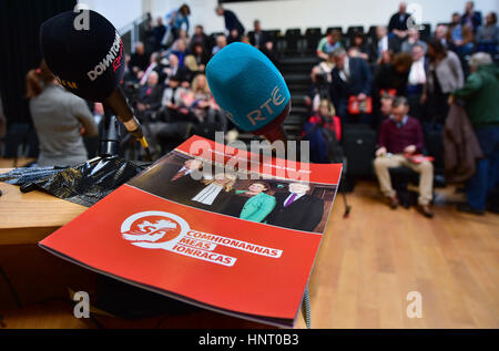 Armagh City, Großbritannien. 15. Februar 2017. Sinn Féin Partei starten Manifest in Armagh Stadt vor Wahlen im März. Bildnachweis: Mark Winter/Alamy Live-Nachrichten Stockfoto