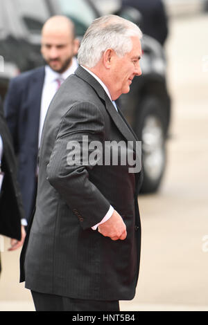 Bonn, Deutschland. 16. Februar 2017. Der amerikanische Außenminister Rex Tillerson kommt auf dem G20-Treffen der Außenminister in Bonn, Deutschland, 16. Februar 2017. Foto: Federico Gambarini/Dpa/Alamy Live News Stockfoto