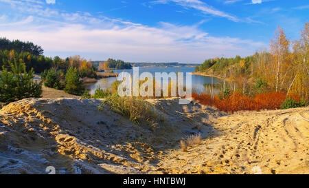 Zeischaer Kiessee, Landschaft in der Lausitz Im Herbst - Zeischaer See Landschaft in der Lausitz im Herbst Stockfoto