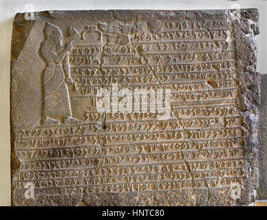 Inschrift des Prinzen Kilamuwa Relief 825 BC Zitadelle von Sam'al/Zincirli in der Türkei errichtet und umgebaut im 10. bis 8. Jahrhundert BC Sam'al als Hittite Kolonie von 1725-1200 v. Chr. gegründet. 940 v. Chr. wurde es ein Königreich, und 680 v. Chr. kam des Staats unter der Kontrolle des assyrischen Reiches. (Pergamon) Sam'al Stockfoto