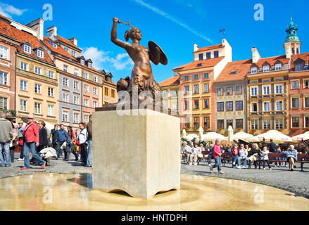 Warschau - Meerjungfrau-Statue auf dem Marktplatz, Altstadt, Polen Stockfoto