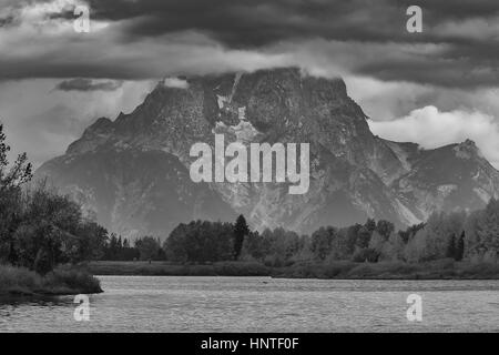 Oxbow Bend Grand Teton Nationalpark, schwarz / weiß-Landschaftsfotografie Stockfoto