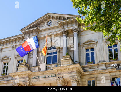 Fassade des Hotel de Ville, Place de l ' Horloge, Avignon, Frankreich Stockfoto