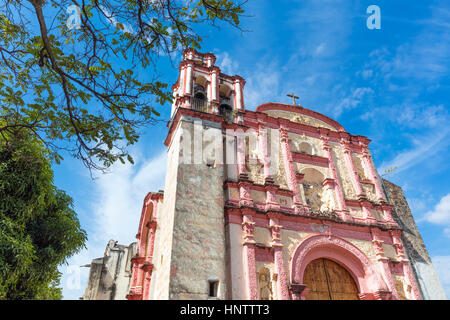 Stock Foto - Tercera Orden Kirche (1736), Cuernavaca, Morelos, Mexiko Zustand Stockfoto