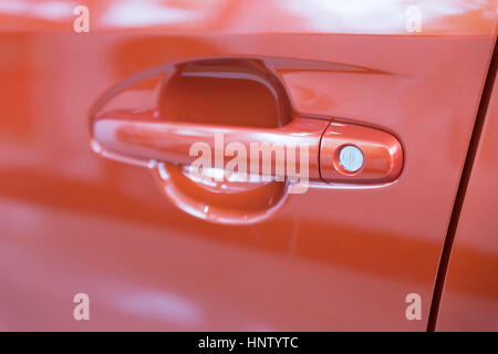 Türgriff des neuen orange Auto Automobil, selektiven Fokus Stockfoto