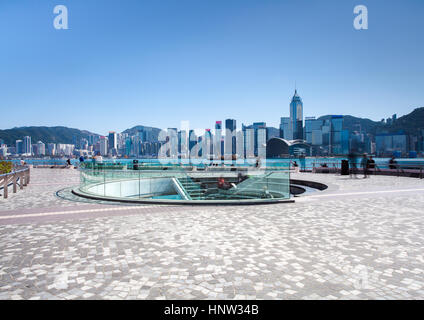 Hong Kong - 20 Februar: Tsim Sha Tsui Promenade am 20. Februar 2014. Stockfoto