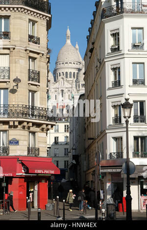 Basilika Sacre Coeur auf dem Montmartre; Die Basilika des Heiligen Herzens von Paris; Basilique du Sacré-Coeur de Montmartre Stockfoto